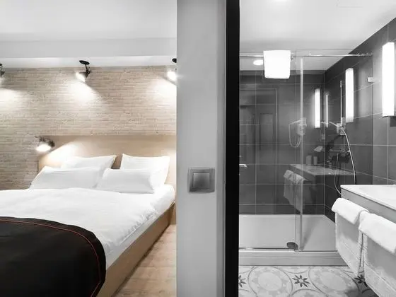 Comfort Tek Büyük Yataklı Oda
