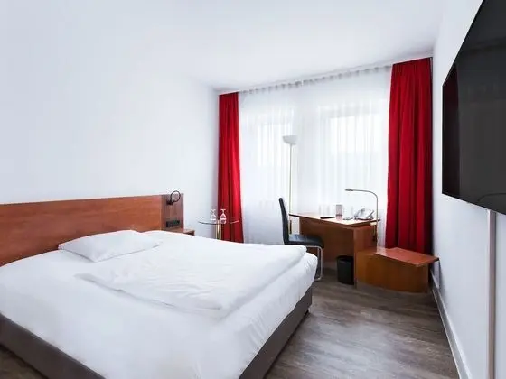 Standard Tek Büyük veya İki Ayrı Yataklı Oda