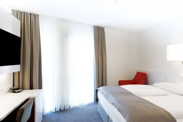 Comfort Tek Büyük veya İki Ayrı Yataklı Oda