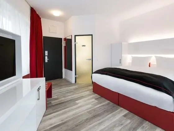 Comfort Tek Büyük Yataklı Oda