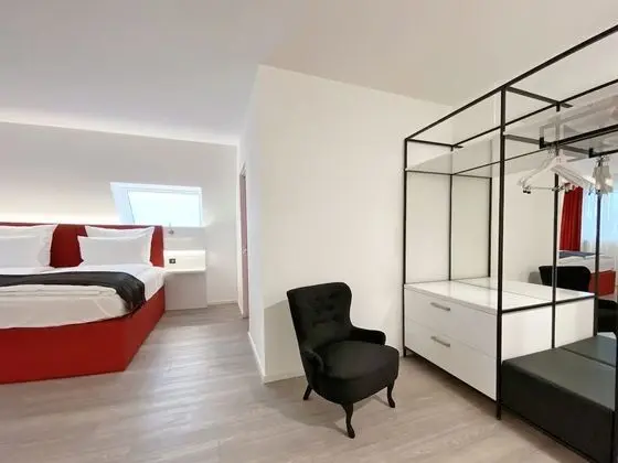 Comfort Tek Büyük Yataklı Oda