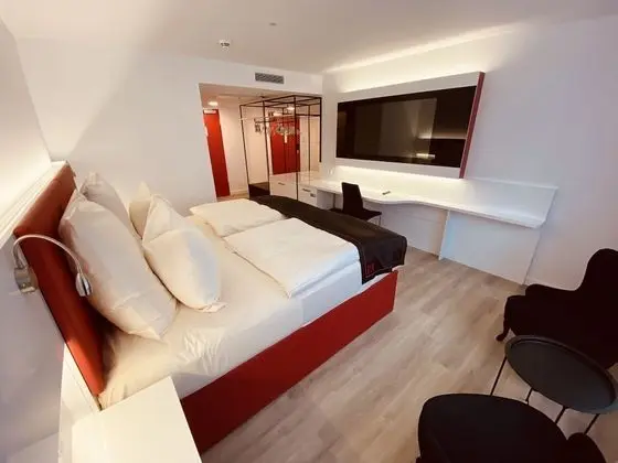 Tek Büyük Yataklı Oda