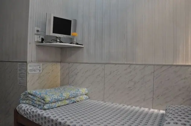 Tek Kişilik Oda, Ortak Banyo
