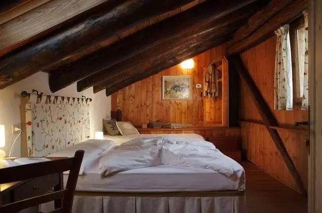 Üç Kişilik Oda, Birden Çok Yatak, Sigara İçilmez