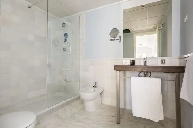 Superior Apart Daire, 1 Yatak Odası, Teras, Deniz Manzaralı (Almadraba)