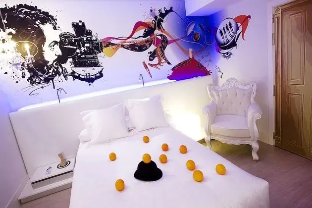 Tek Büyük veya İki Ayrı Yataklı Oda