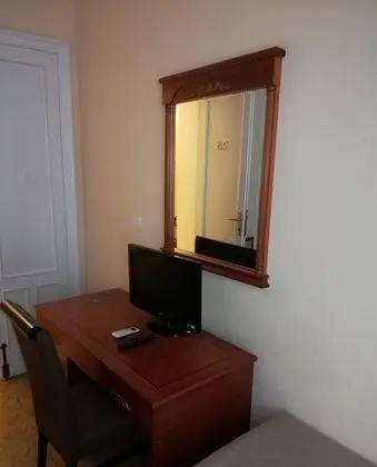 Classic Tek Büyük Yataklı Oda