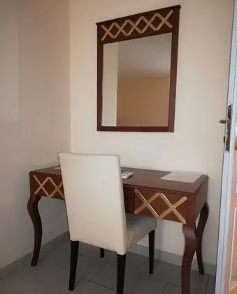 Üç Kişilik Oda