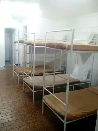 Basic Ortak Ranzalı Oda, Sadece erkekler için