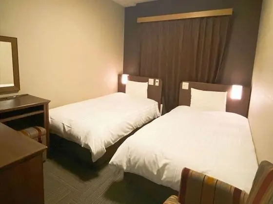 İki Ayrı Yataklı Oda, Sigara İçilmez (Without Housekeeping)