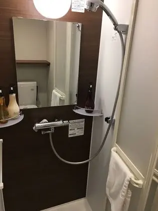 Büyük Yataklı Tek Kişilik Oda, Sigara İçilmez