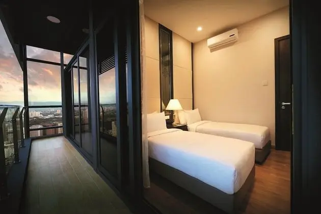 Two Bedroom Premier Suite Queen+ Single @ Residences