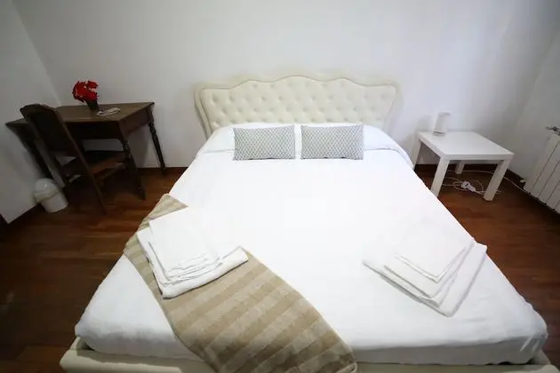 Tek Büyük Yataklı Oda, 1 Büyük (Queen) Boy Yatak, Ortak Banyo