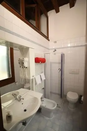 Tek Büyük Yataklı Oda, 1 Büyük (Queen) Boy Yatak, Ortak Banyo