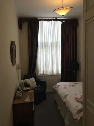 Tek Kişilik Oda, Banyolu/Duşlu