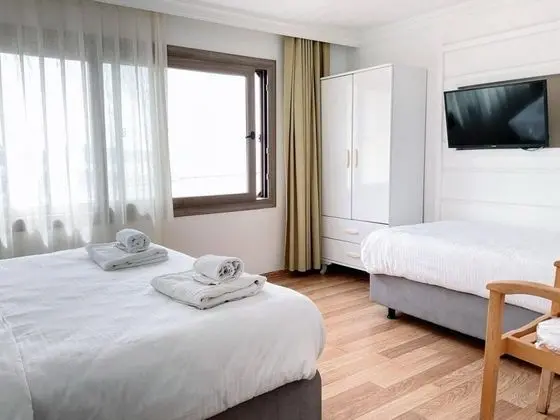 Deniz Manzaralı Standard Family Oda Balkonlu