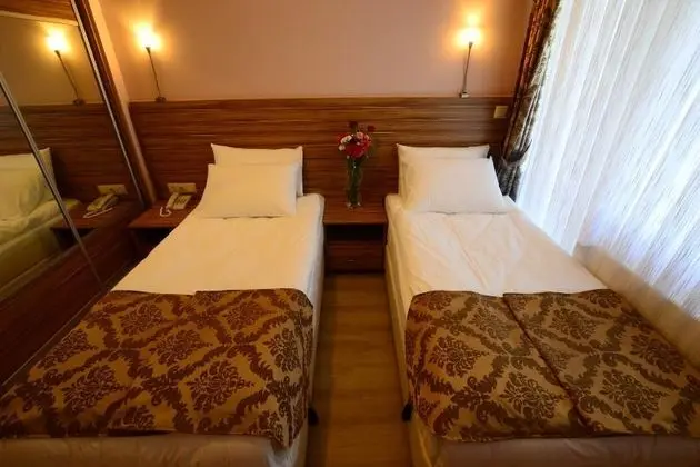 Suite Oda Bahce Manzaralı