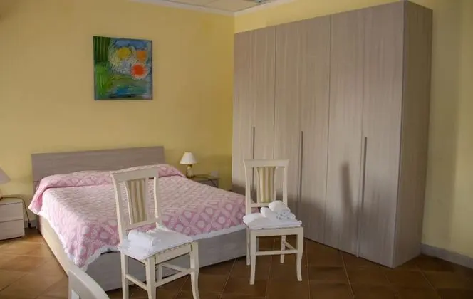 Tek Büyük Yataklı Oda (4)