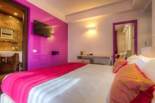 Superior Tek Büyük veya İki Ayrı Yataklı Oda