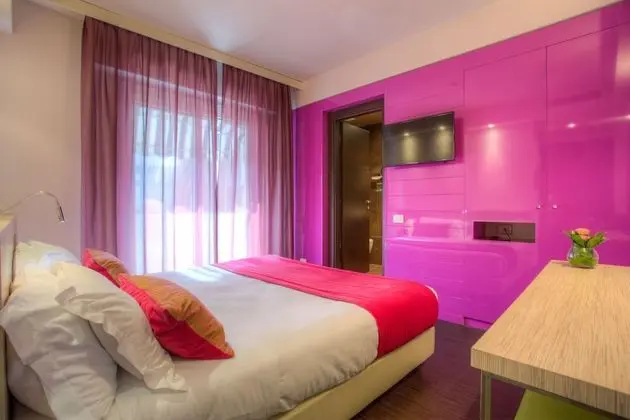 Superior Tek Büyük veya İki Ayrı Yataklı Oda