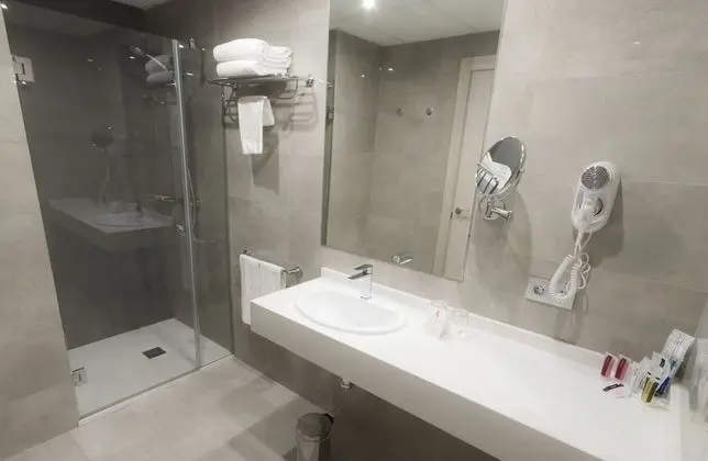 Deluxe Tek Büyük Yataklı Oda, Deniz Manzaralı (The Level)