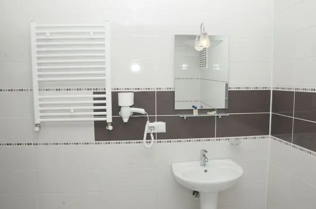 Standard Dört Kişilik Oda, 1 Yatak Odası, Banyolu/Duşlu, Şehir Manzaralı