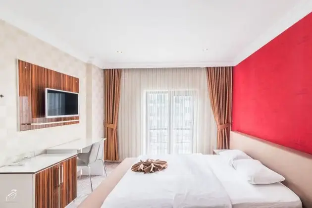 Standart Çift Kişilik Şehir Manzaralı Oda