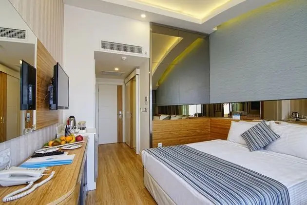 Standard Tek Büyük veya İki Ayrı Yataklı Oda, Bahçe Manzaralı