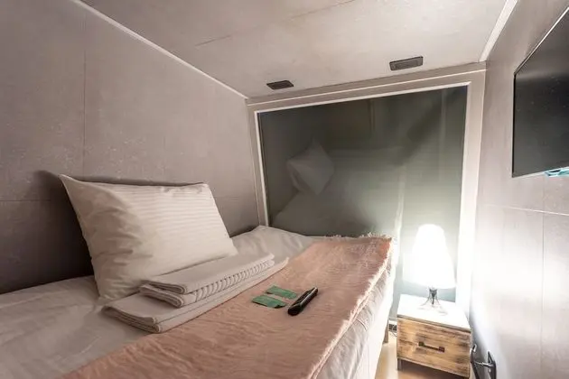 Basic Tek Kişilik Oda, Ortak Banyo