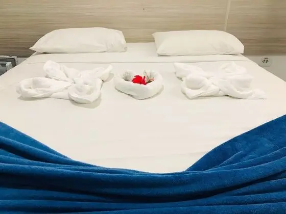 Basic Tek Büyük Yataklı Oda