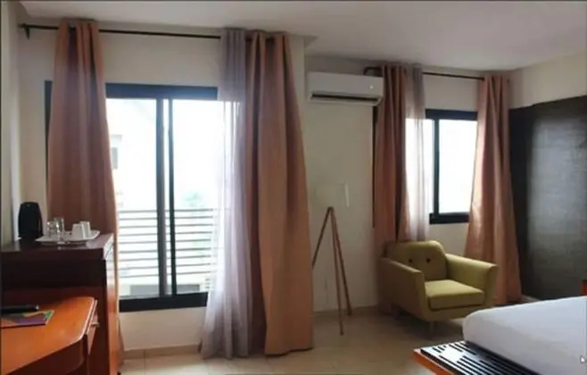 Deluxe Tek Büyük Yataklı Oda