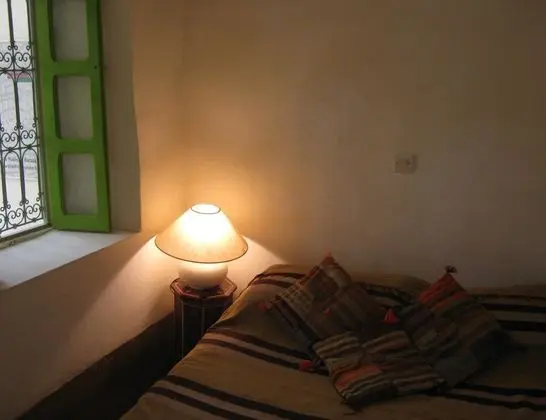 Büyük Yataklı Tek Kişilik Oda