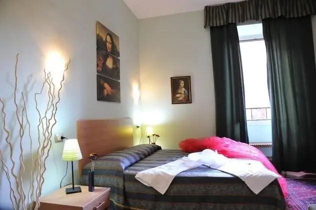 Classic Tek Büyük veya İki Ayrı Yataklı Oda