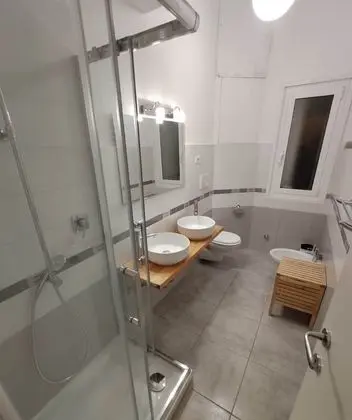 Family Oda, Özel Banyo (External)