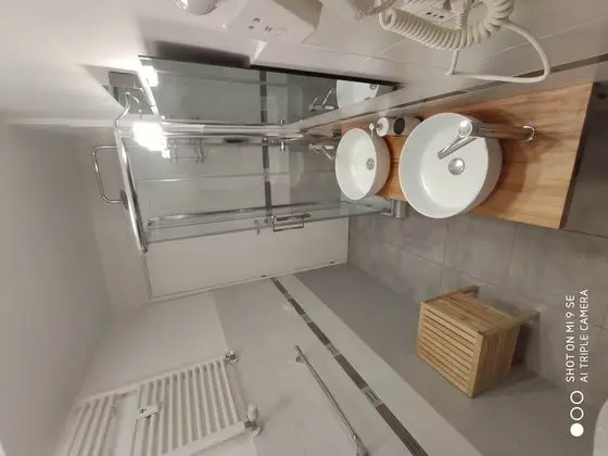 Family Oda, Özel Banyo (External)