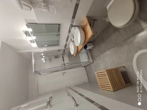 Family Oda, Özel Banyo (External)