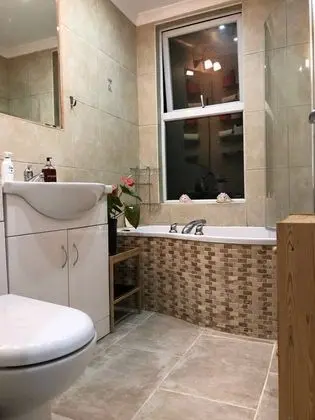 Tek Büyük Yataklı Oda (1)