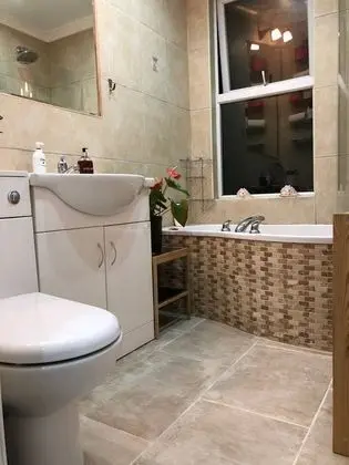 Tek Büyük Yataklı Oda (1)