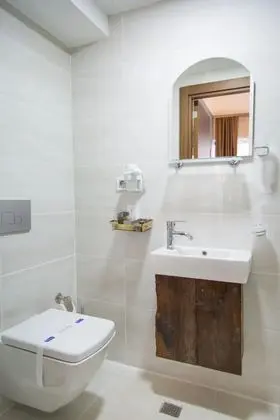 Süper altı kişilik oda
