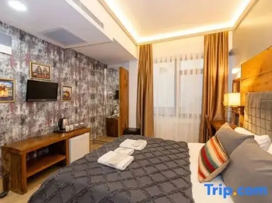 Süper altı kişilik oda