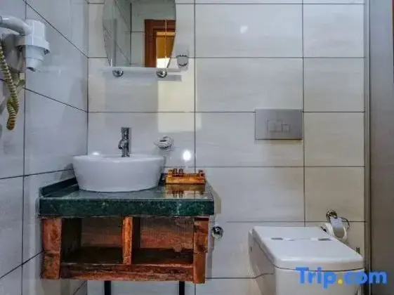 Süper altı kişilik oda