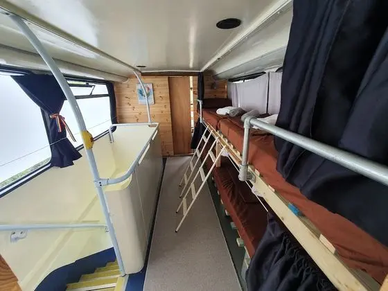 Family Kulübe, Özel Banyo (Double Decker Bus)