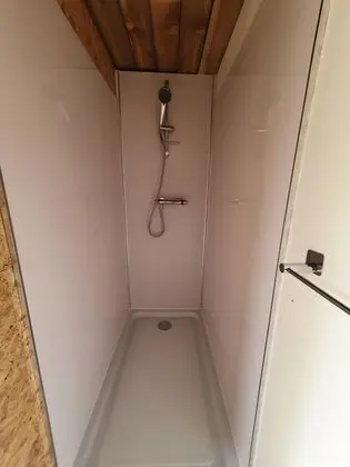 Family Kulübe, Özel Banyo (Double Decker Bus)