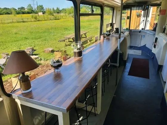 Family Kulübe, Özel Banyo (Double Decker Bus)