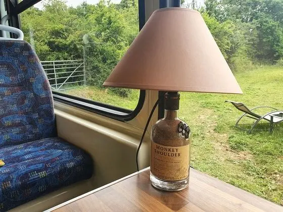 Family Kulübe, Özel Banyo (Double Decker Bus)