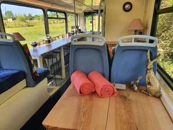 Family Kulübe, Özel Banyo (Double Decker Bus)