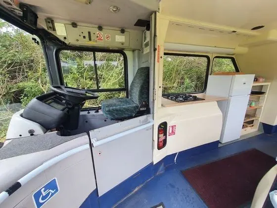 Family Kulübe, Özel Banyo (Double Decker Bus)