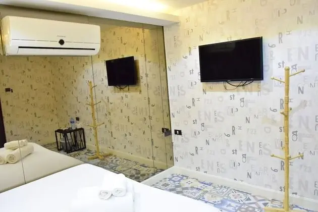 Deluxe Double Room with Bathtub