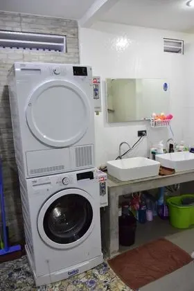 Mixed Dormitory, Shared Bathroom