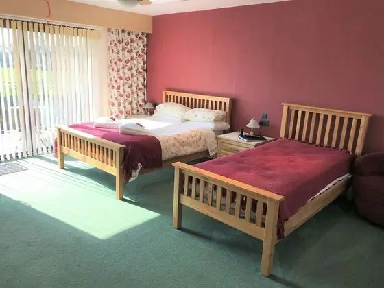 Comfort Üç Kişilik Oda, Engellilere Uygun (Riverside)